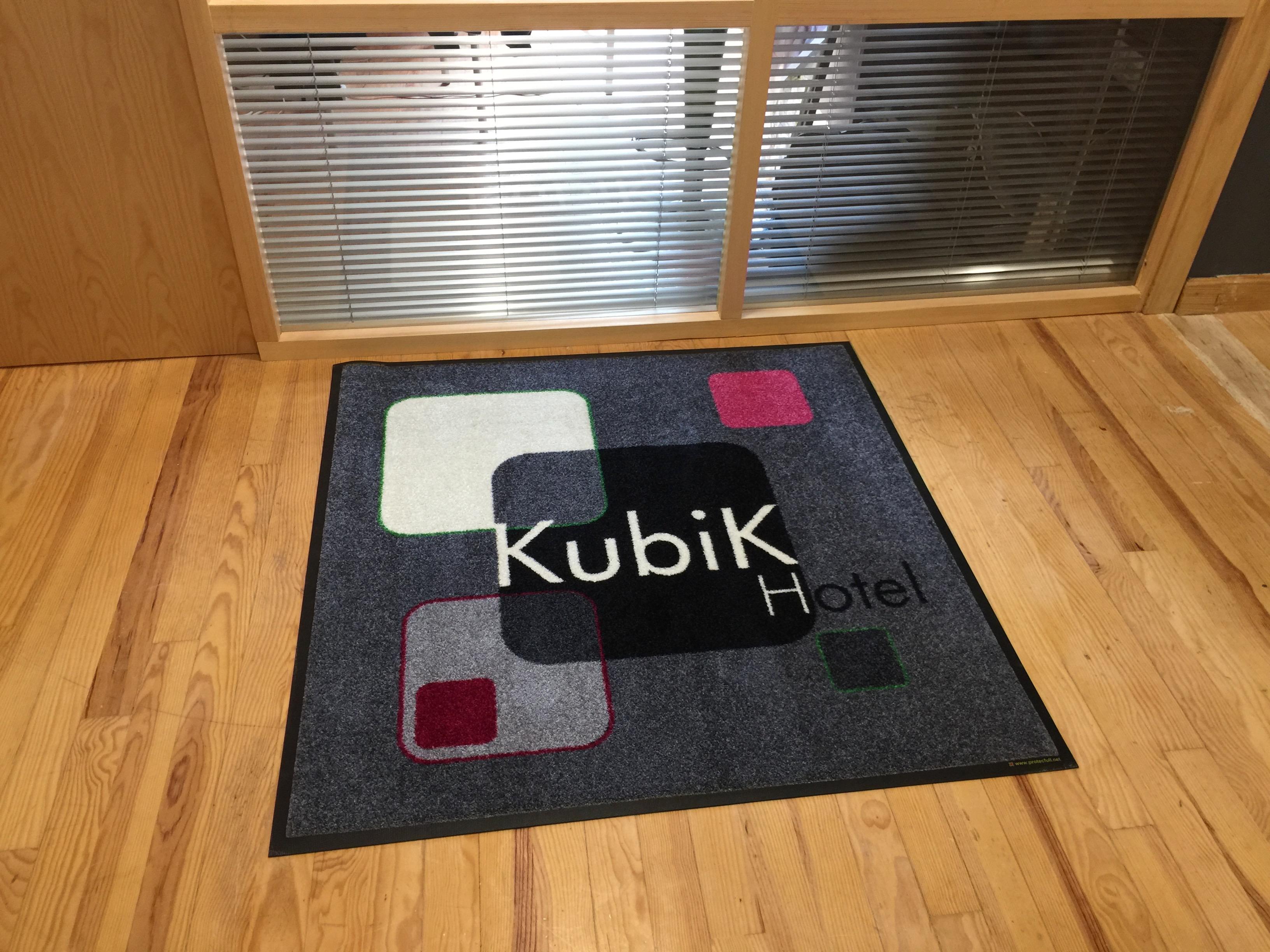 Kubik Hotel Caces Εξωτερικό φωτογραφία